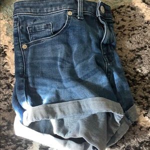 Denim mid rise shorts